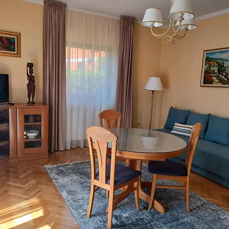 For A And Cosy A2 *